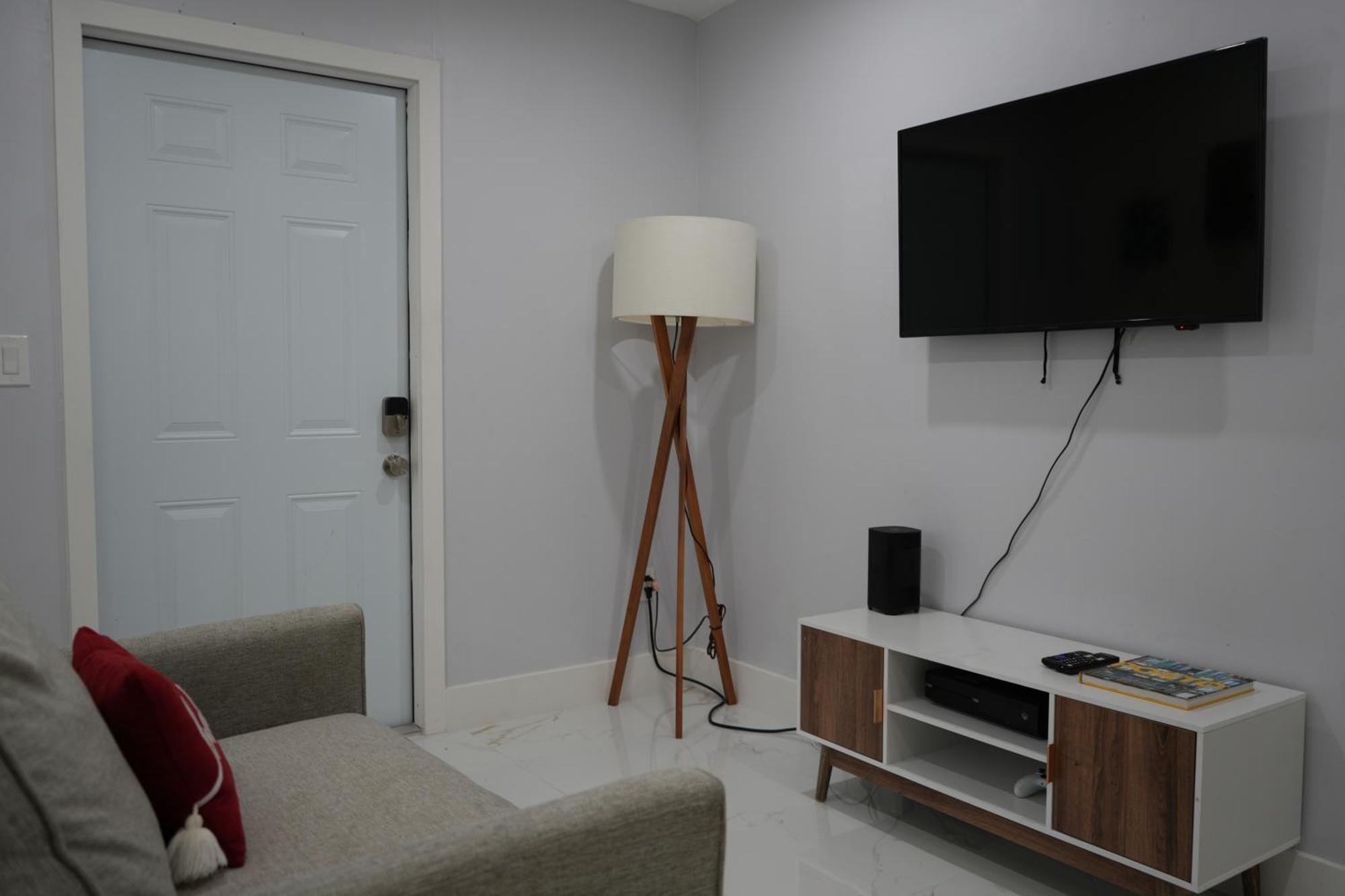 Charming Two Bedroom Apartment. Miami Dış mekan fotoğraf